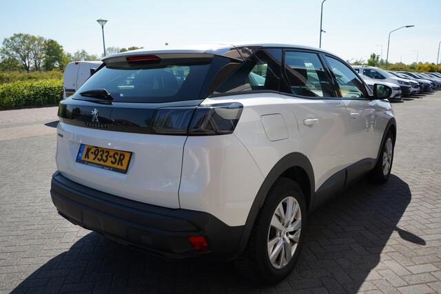 Peugeot 3008 1.2 PureTech Blue Lease NL AUTO - NAP CAMERA - PARKEERSENSOREN V+A - CARPLAY/ANDROID - DAB+ - RIJSTROOKSENSOR - CRUISE - CLIMA - 17" LMV