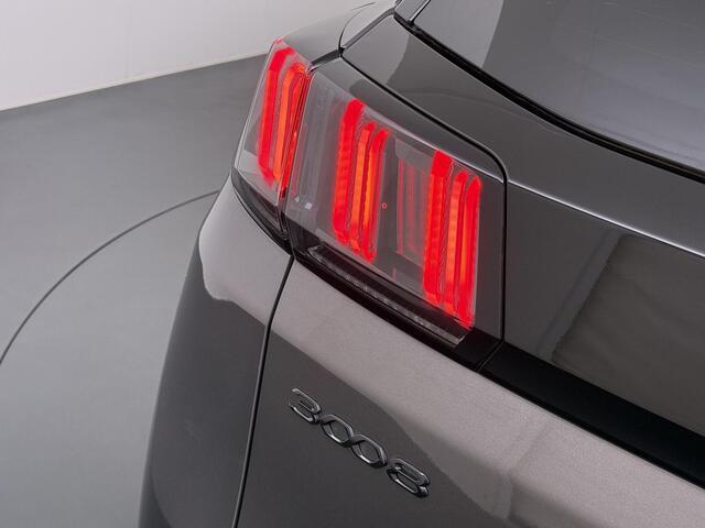 Peugeot 3008 1.6 HYbrid 225 GT Pack Business PANO| ELEKTRISCHE ACHTERKLEP| BLACK PACK| ADAPTIVE CRUISE CONTROL| CAMERA VOOR + ACHTER| FOCAL AUDIO| STOELVERWARMING| STANDKACHEL|
