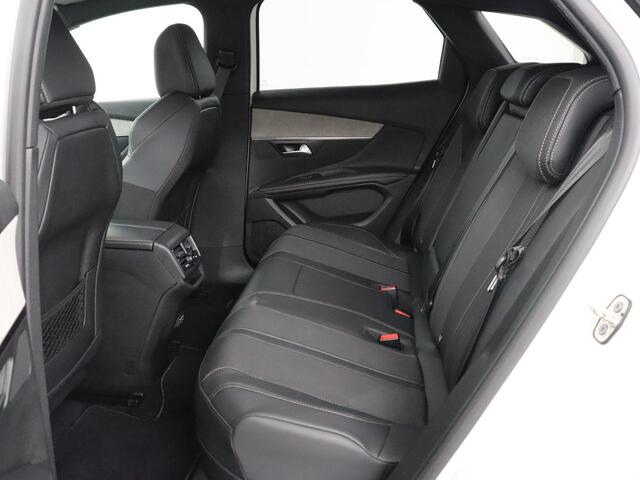 Peugeot 3008 1.6 HYbrid 225 GT Line | SOH 89% | Adaptive cruise | Half leder | Camera | Navigatie | Carplay | Dodehoek detectie | Digital Cockpit | Climate control | Bluetooth | PHEV | Plug In