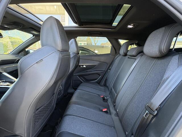 Peugeot 3008 1.6T 180pk Automaat GT Line | Schuif-/kanteldak | Trekhaak | Full LED | Elektr. achterklep | 360gr camera | Keyless Entry