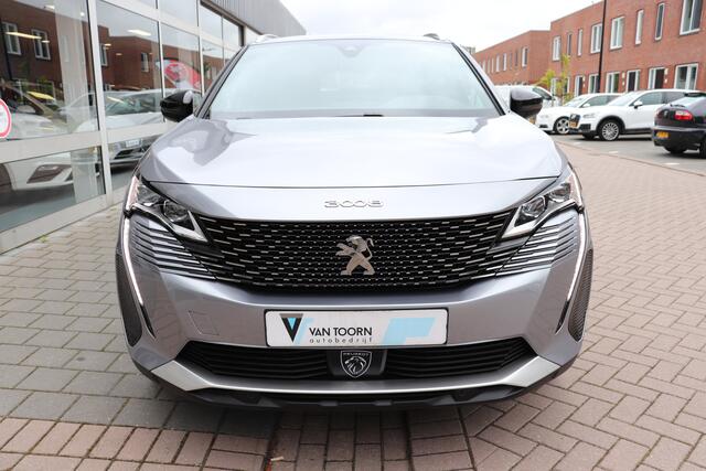 Peugeot 3008 1.2 PureTech GT Automaat. Navigatie, afneembare trekhaak.