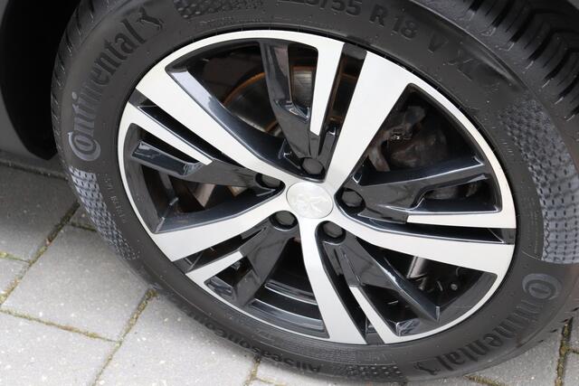 Peugeot 3008 1.2 PureTech GT Automaat. Navigatie, afneembare trekhaak.