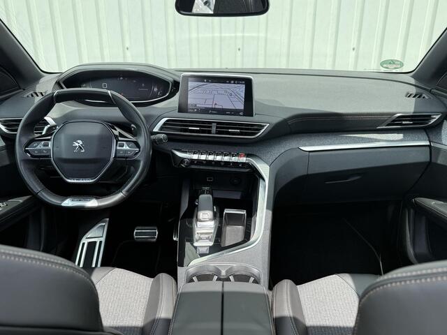 Peugeot 3008 1.6 e-THP GT Line / Trekhaak 1550 KG trekgewicht / Panoramadak / Stoelverwarming / Voorruitverwarming / Keyless Entry & Start / All Season banden / 360 Camera /