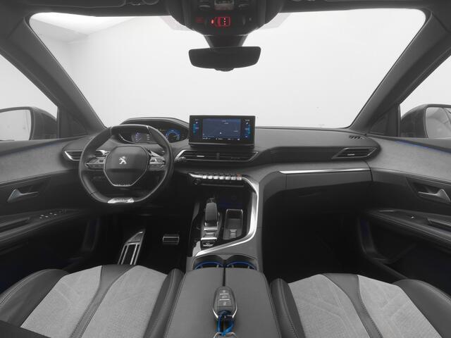 Peugeot 3008 1.6 HYbrid4 300 PK Automaat GT-Line | CAMERA | KEYLESS