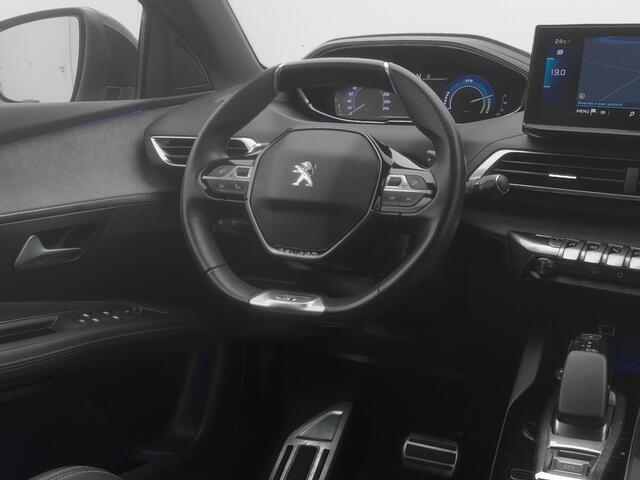 Peugeot 3008 1.6 HYbrid4 300 PK Automaat GT-Line | CAMERA | KEYLESS