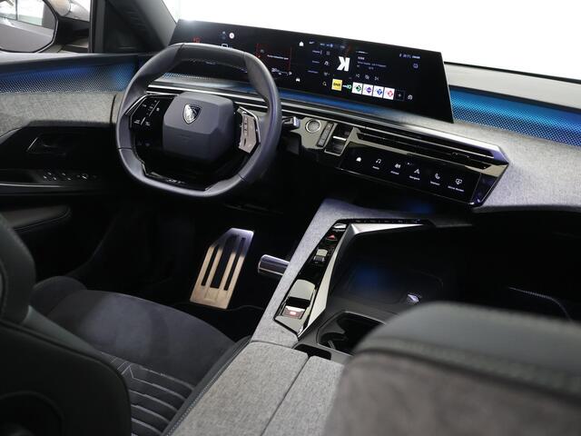 Peugeot 3008 1.2 Hybrid 136 GT | Widescreen | Sportstoelen | Apple CarPlay/Android Auto | DAB | Navigatie | Adaptieve Cruise Control | Ele. kofferdeksel | Afneembare Trekhaak | LED | 360 Camera |