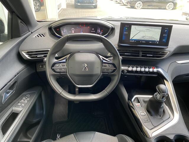 Peugeot 3008 1.2T 130pk Allure Pack Business | Keyless Entry | LED Koplampen | Achteruitrijcamera | Navigatie | Privacy Glass | Half lederen bekleding