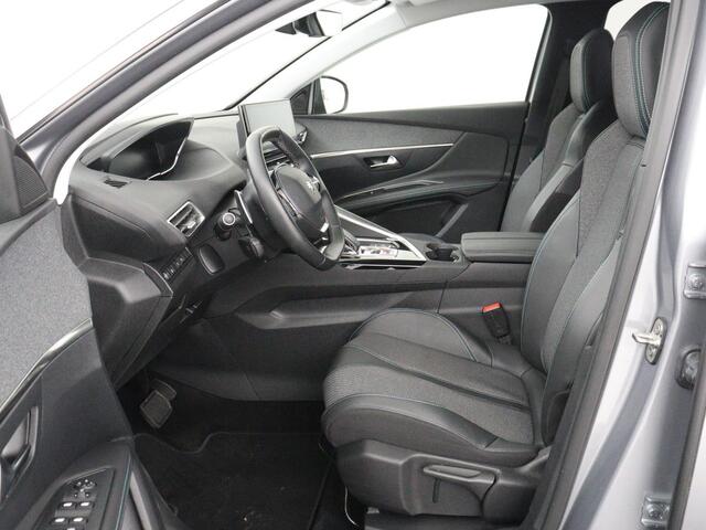 Peugeot 3008 1.6 HYbrid 225 Allure | SOH 97,7% | Half leder | Carplay | Camera | Navigatie | Side Assist | Cruise control | Bluetooth | Climate control | 18'' | Parkeerhulp | PHEV | Plug In