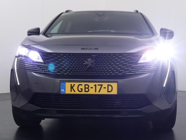 Peugeot 3008 1.6 HYbrid 225 GT ELEK. STOEL MET MASSAGE + MEM.| AUTOMAAT | SPORTSTOELEN | RIJKLAAR MET 12 MND BOVAG GARANTIE | VOORSTOELEN VERWARMD | CAMERA VOOR & ACHTER |