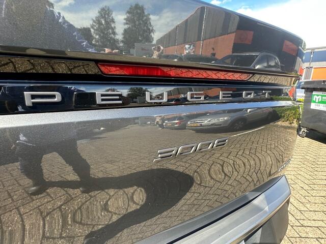 Peugeot 3008 1.2 HYB 145 ALLURE