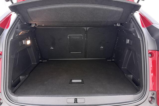 Peugeot 3008 1.2 PureTech Allure Pack Business | Apple carplay/ Android auto | Achteruitrijcamera | Stoelverwarming | Navigatie | Climate control | Lichtmetalen velgen 18'' |