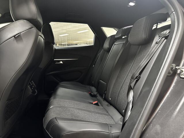 Peugeot 3008 1.2 PureTech GT Line/ LED Koplampen/ Trekhaak!/ Dodehoekdet./ Keyless/ Apple+android/ DAB+/ Clima/ Navi/ Cruise/ Bluetooth/ Multi.LEDER.Stuur/ Elek.Pakket/ Isofix/ PDC.