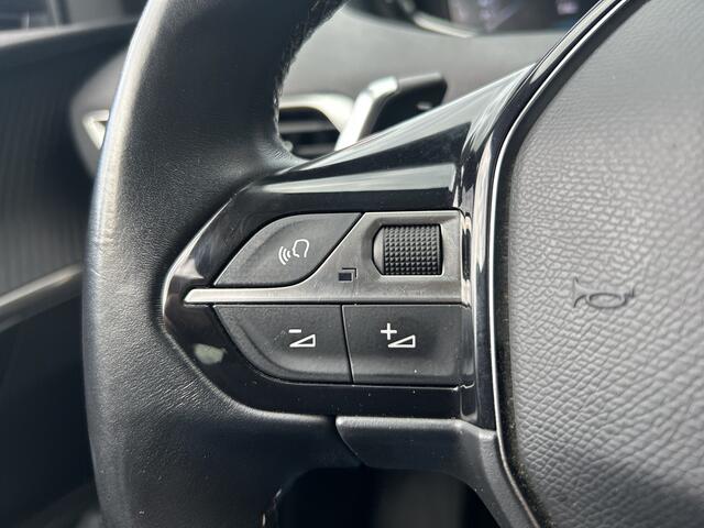Peugeot 3008 1.6 HYbrid 225 94% SOH Allure // LED // NAVI + CARPLAY // CLIMA // CAMERA // PDC V+A