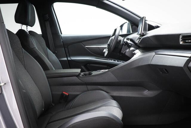Peugeot 3008 1.6 HYbrid 225 Allure | SOH 99% | LED | DAB | APPLE | CAMERA | 18"