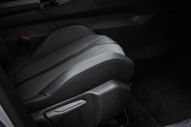 Peugeot 3008 1.6 HYbrid 225 Allure | SOH 99% | LED | DAB | APPLE | CAMERA | 18"