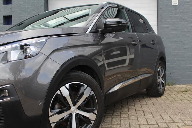 Peugeot 3008 1.2 PureTech GT Line|Panorama||Leder|Focal|Keyless|Camera