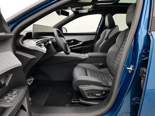 Peugeot 3008 1.2 Hybrid 136 e-DCS Aut. GT Exclusive Panoramadak Nappa leder + elektrische stoelen 360° Camera PDC VA Adaptive Cruise LED Matrix FOCAL Audio