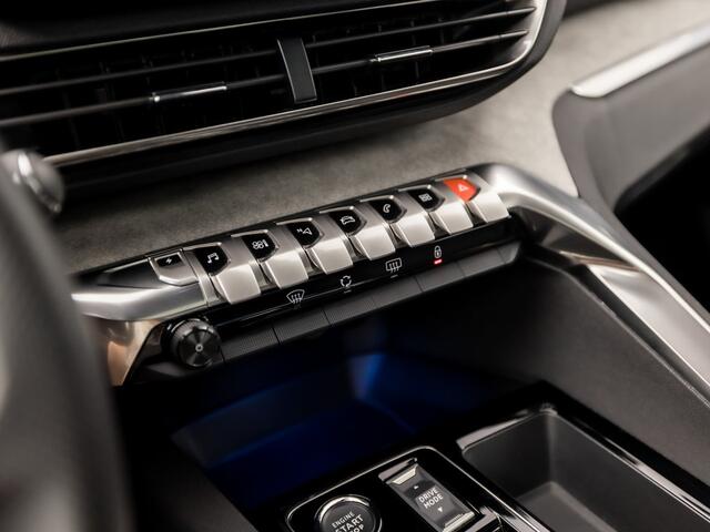 Peugeot 3008 1.6 HYbrid4 300 GT 300Pk Automaat (PANORAMADAK, APPLE CARPLAY, 360 CAMERA, LEDER, GETINT GLAS, SPORTSTOELEN, KEYLESS, ADAPTIVE CRUISE, NIEUWSTAAT)