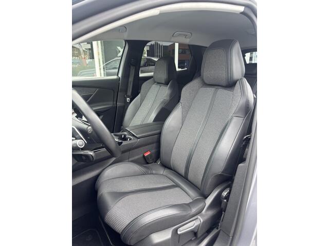 Peugeot 3008 1.6 HYbrid 225 Allure |Camera|Keyless|