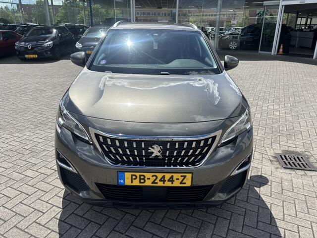 Peugeot 3008 1.2 PureTech Active Navi Carplay Trekhaak Parkeersensoren