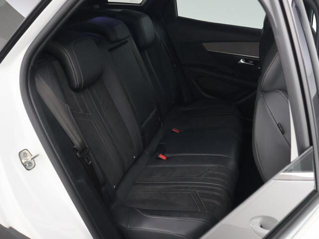 Peugeot 3008 1.6 PT GT 180 PK AUT. + AFN. TREKHAAK 1500 KG | FOCAL | MASSAGE | CARPLAY | CAMERA | STOELVERW. | SFEERVERL.
