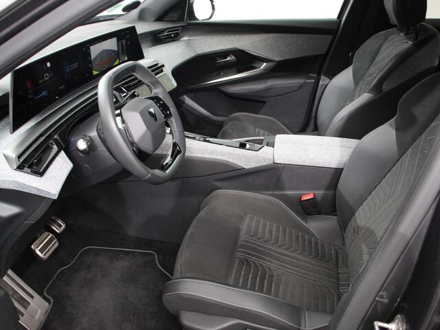 Peugeot 3008 e-3008 210 GT-Line Automaat Climate control Adaptieve cruise control 360 camera Keyless Apple Carplay/ Android auto Led Verwarmde voorstoelen Stuurverwarming Parkeersensoren Navigatie Afneembare Trekhaak