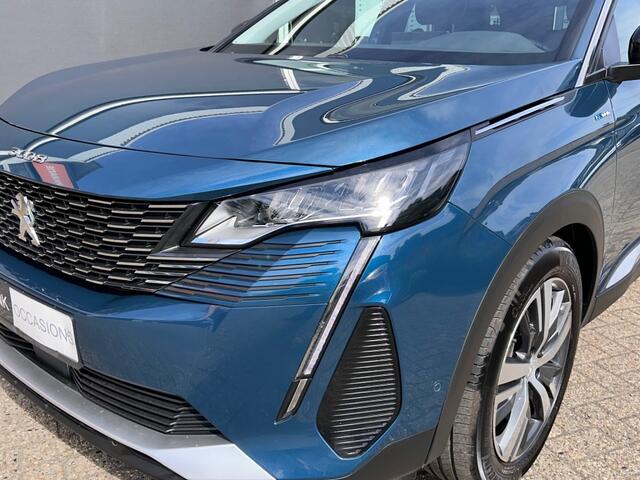 Peugeot 3008 1.6 HYBRID ALLURE
