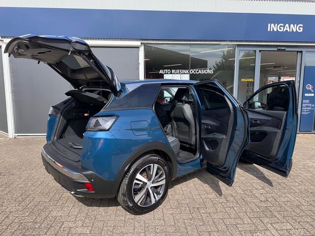 Peugeot 3008 1.6 HYBRID ALLURE