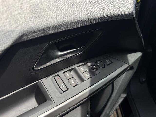 Peugeot 3008 1.2 Hybrid 145 Allure | Draadloze Apple Carplay / Android Auto | 360° Camera | Adaptieve Cruise Controle