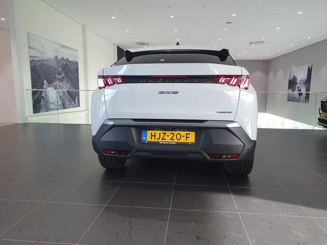 Peugeot 3008 1.2 Hybrid 136 Allure | Automaat | Navi | Camera | Dodehoek detectie | Cruise control adaptief |