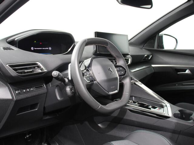 Peugeot 3008 1.2 PureTech Allure Climate control Adaptive cruise control Achteruitrijd camera Parkeersensoren Verwarmde voorstoelen LED Navigatie Apple Carplay/ Android Auto
