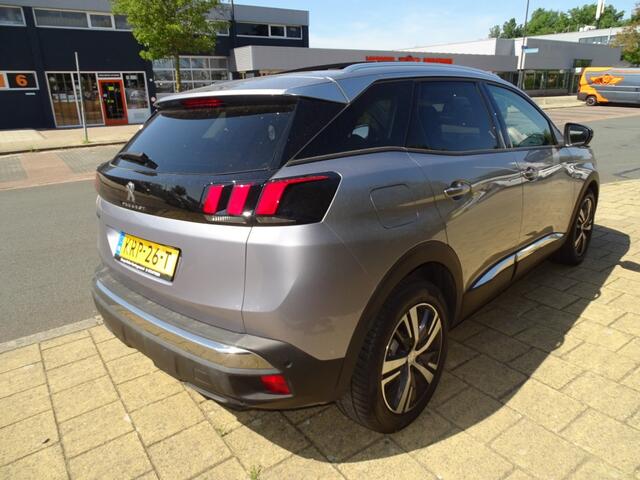 Peugeot 3008 1.2 PURET. BL PREM-131Pk-Automaat-Pano-Schuif-Media-Carplay-Blth-Leer