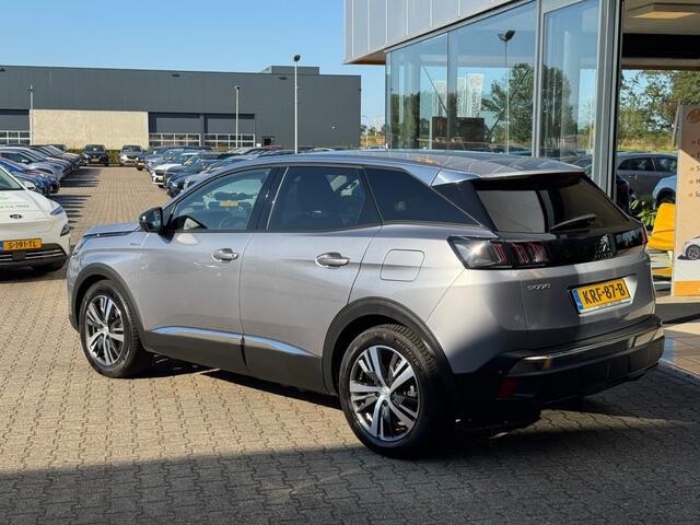 Peugeot 3008 1.6 PHEV 225 Allure Pack - Dodehoek - camera