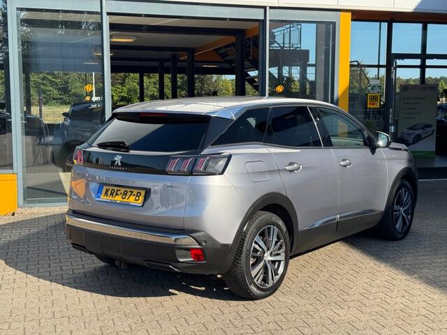 Peugeot 3008 1.6 PHEV 225 Allure Pack - Dodehoek - camera