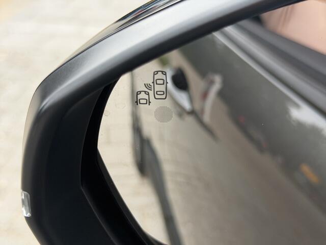 Peugeot 3008 1.6 HYbrid4 300 Blue Lease GT | Pano | Adaptive | Focal