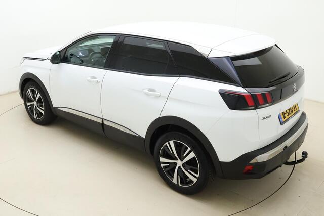 Peugeot 3008 1.2 PureTech Allure | 130PK | Trekhaak | Stoelverwarming | Parkeercamera | Parkeersensoren Voor & Achter |