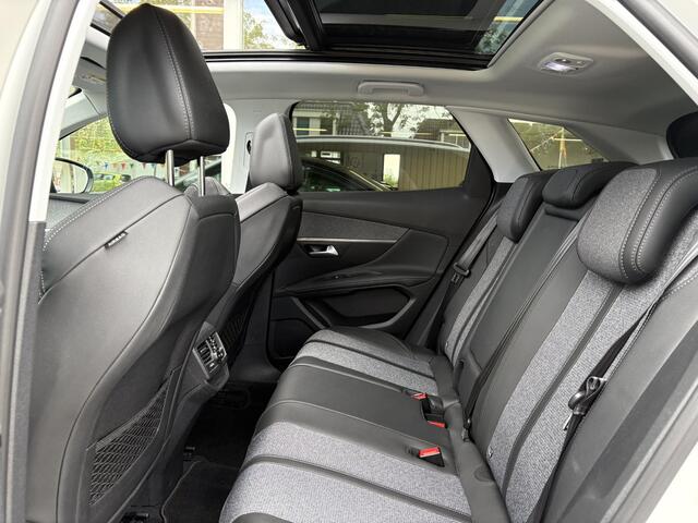 Peugeot 3008 1.2T Automaat Allure Avantage | Schuif-/kanteldak | Dealeronderhouden | AGR Comfortstoelen met geheugen | Trekhaak | Elektr. achterklep | Navigatie | Achteruitrijcamera