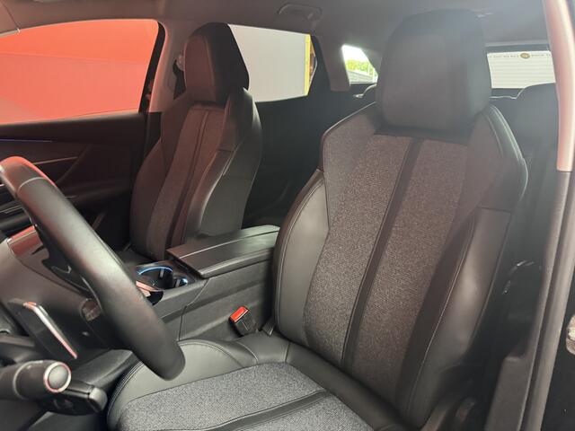 Peugeot 3008 1.2 PureTech Allure | Navigatie | Automaat | Cruise Control | APK 05-01-2027 |