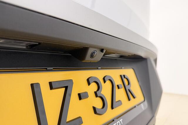 Peugeot 3008 e-3008 Allure Avantage 210pk 73 kWh | 3 Fase | Stoelverwarming | Rondomzicht Camera | Apple Carplay/Android Auto | 19inch Lichtmetalen Velgen | Adaptieve Cruise Control