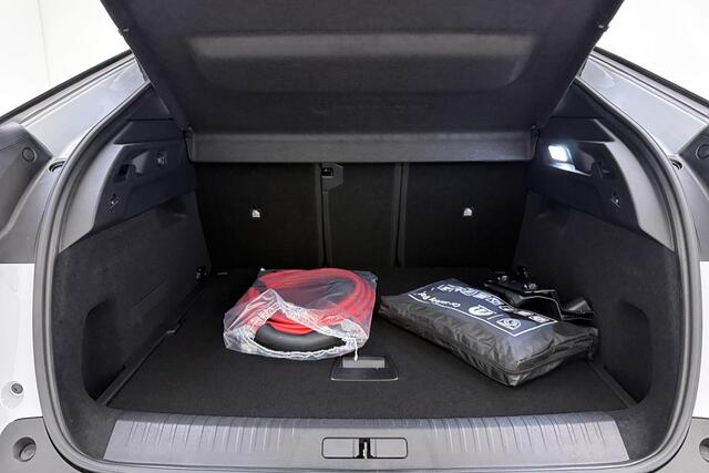 Peugeot 3008 e-3008 Allure Avantage 210pk 73 kWh | 3 Fase | Stoelverwarming | Rondomzicht Camera | Apple Carplay/Android Auto | 19inch Lichtmetalen Velgen | Adaptieve Cruise Control