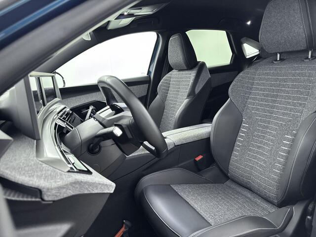 Peugeot 3008 e-3008 Allure Avantage 210pk 73 kWh | Accu 97% | Trekhaak | Navigatie | Draadloos Carplay | Warmtepomp | Camera |