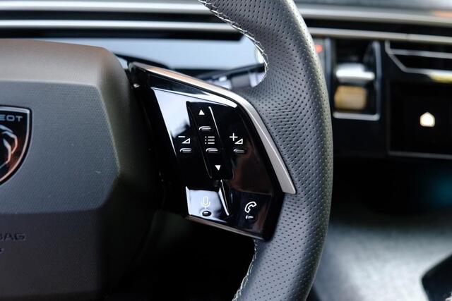 Peugeot 3008 1.2 Hybrid 145pk e-DCS6 GT | Navi | App Connect | Climate | Adaptive Cruise | Camera | Elektrische Achterklep | Winter Pakket | Trekhaak