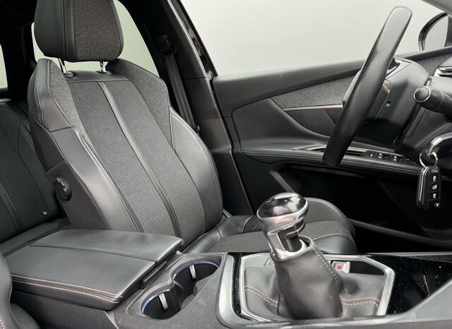 Peugeot 3008 130pk PT GT Line, Pano | Camera | CarPlay