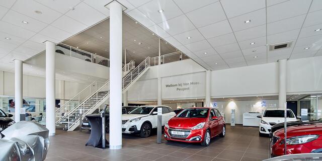 Peugeot 3008 1.2 PureTech Allure | Panoramadak | Trekhaak | Apple Carplay/Android Auto