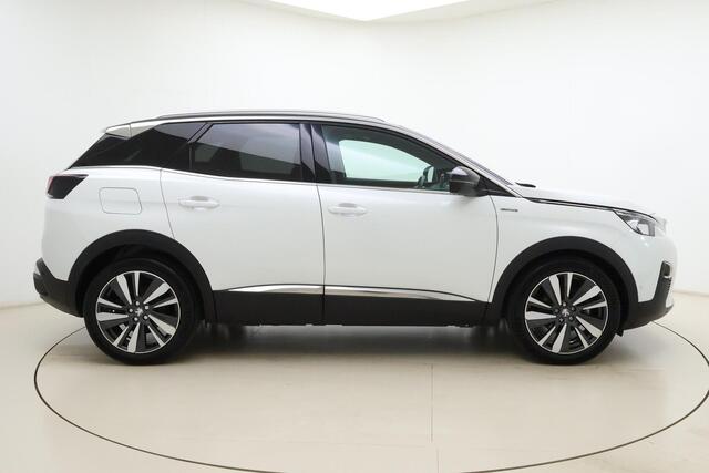Peugeot 3008 1.2 130pk GT Line | Panoramisch schuifdak | Lage kilometerstand | Navigatie | DAB+ | Apple Carplay/Android Auto | LichtMetaal 19inch