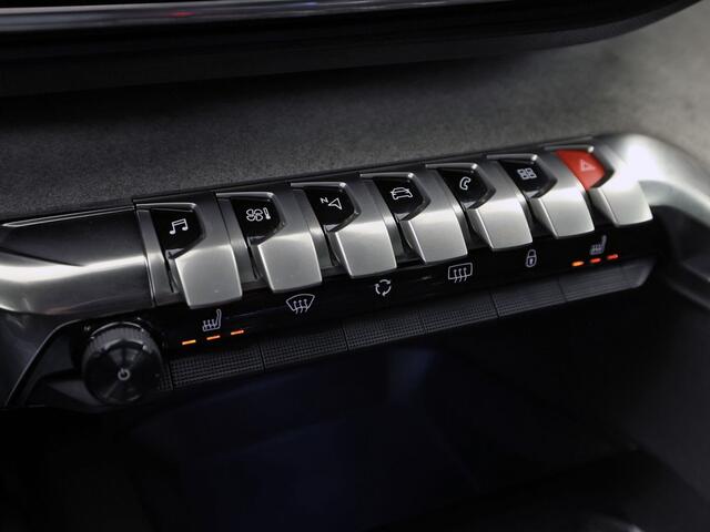 Peugeot 3008 1.2 PureTech GT Line (PANORAMADAK, APPLE CARPLAY, GROOT NAVI, LEDER, STOELVERWARMING, SPORTSTOELEN, GETINT GLAS, KEYLESS, NIEUWSTAAT)