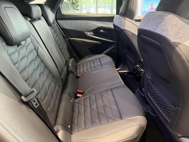 Peugeot 3008 1.6 plug-in Hybrid 225 GT Exclusive | Panoramdak | Lederen Bekleding | Elektrische Stoelen Met Massage | Stoelventilatie |