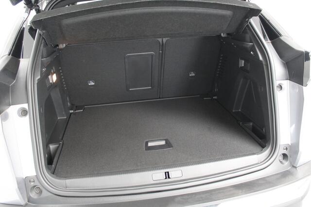 Peugeot 3008 1.2 PureTech GT 131PK | 9.000KM!!! | AUTOMAAT | RIJKLAAR | ELEC-ACHTERKLEP | DEELS LEER | CARPLAY