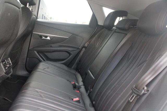 Peugeot 3008 1.2 130PK AUTOMAAT ALLURE | LEDEREN BEKLEDING | TREKHAAK | ELEKTRISCH BEDIENBARE BESTUUDERSSTOEL MET GEHEUGENFUNCTIE | ADAPTIVE CRUISE CONTROL | ELEKTRISCH BEDIENBARE ACHTERKLEP | APPLE CARPLAY/ANDROID AUTO | NAVIGATIE | STOELVERWARMING | ALL SEASON BANDEN | 19" LICHTMETALEN VELGEN | KEYLESS ENTRY/START | DODEHOEK DETECTIE | DRAADLOZE TELEFOONLADER |