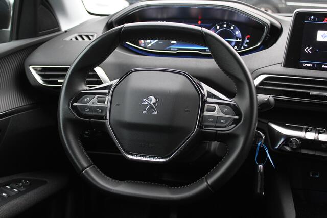 Peugeot 3008 1.2 PureTech Allure / Trekhaak / CarPlay / Parkeerhulp V+A / 17'' / Cruise Control